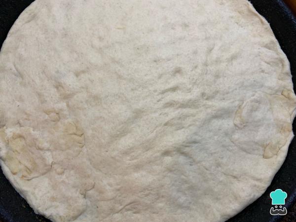 Recette de Fugazzeta farcie au jambon et au fromage - Étape 5