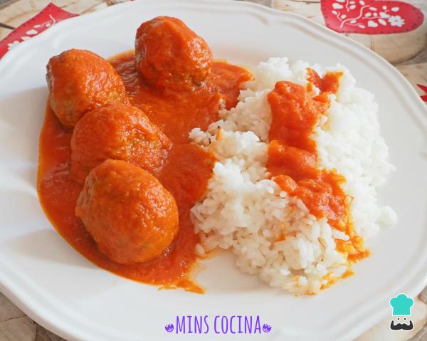 Recette de boulettes de viande maison à la tomate