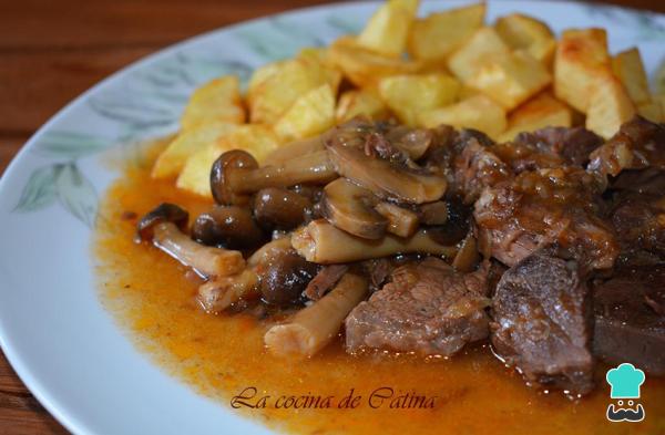 Recette de goulasch de bœuf à la hongroise étape par étape