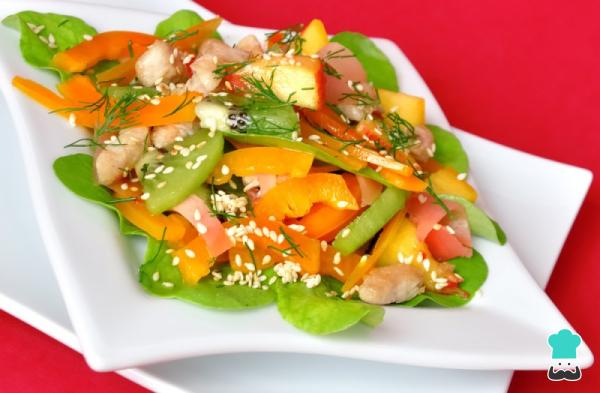 Recette de salade de légumes aux fruits