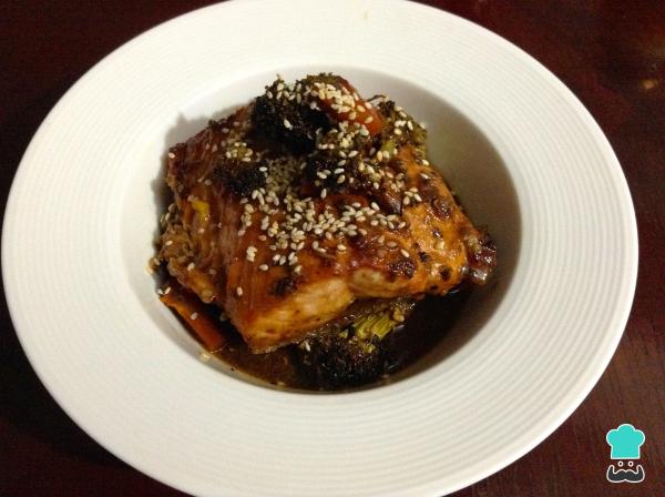 Recette de saumon au four avec brocoli et carottes