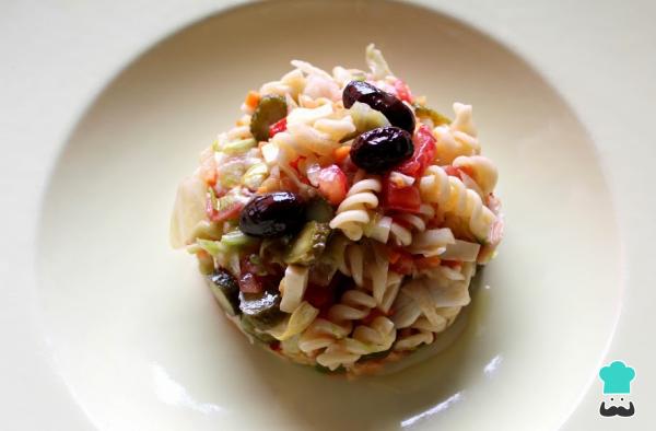 Salade d'été avec recette de pâtes