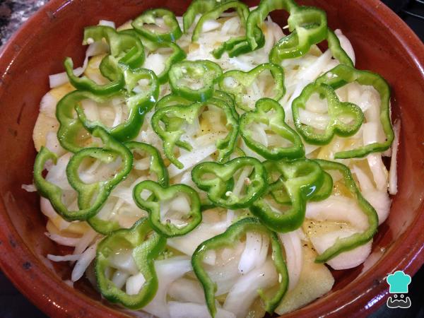 Recette de médaillons de merlu au four avec pommes de terre - Étape 3