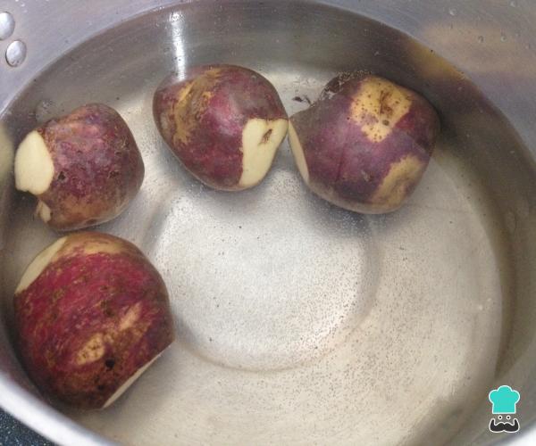 Recette de Salade de blettes piquantes aux pommes de terre - Étape 2