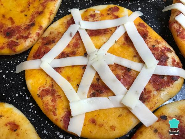 Recette de pizza d'Halloween - Étape 6
