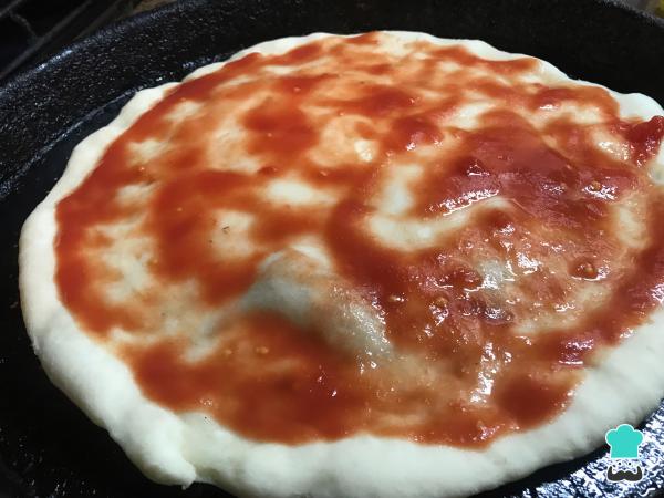 Recette de pâte à pizza rapide sans repos - Étape 4