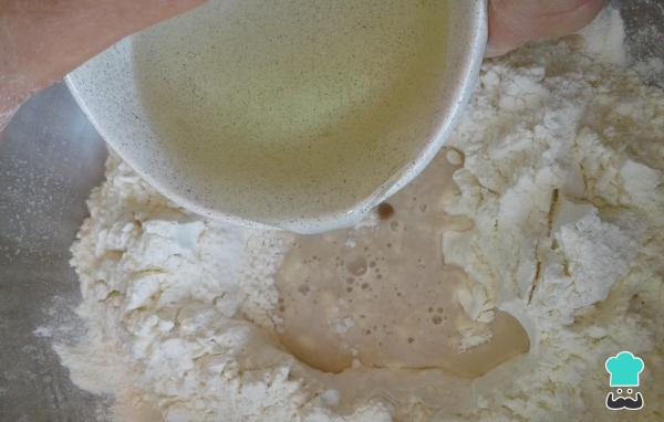 Recette de pâte à pizza avec farine auto-levante - Étape 1