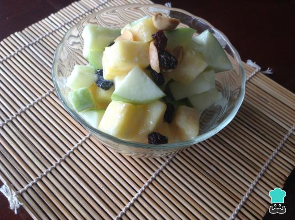 Recette de salade de pommes et raisins secs - Étape 5