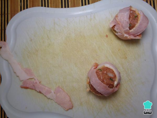 Recette de boulettes de viande enrobées de bacon au four - Étape 6