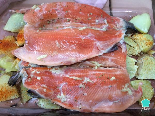 Recette de Truite au four avec pommes de terre - Étape 4