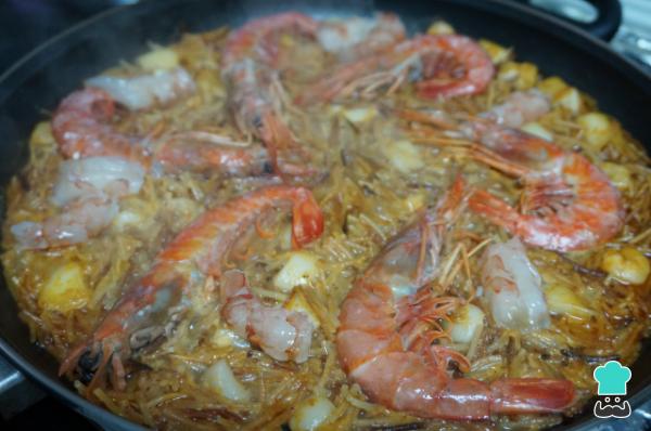 Recette Fideuá aux fruits de mer - Étape 9