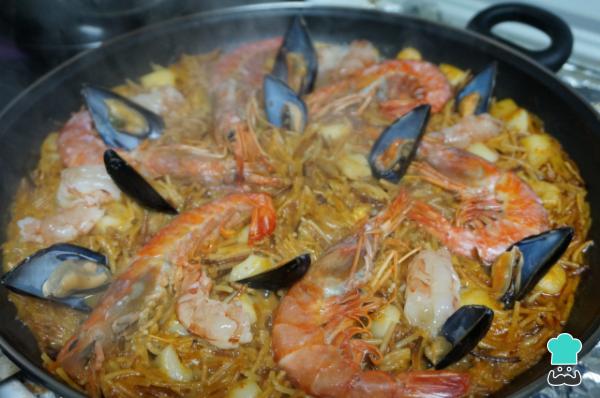 Recette Fideuá aux fruits de mer - Étape 10