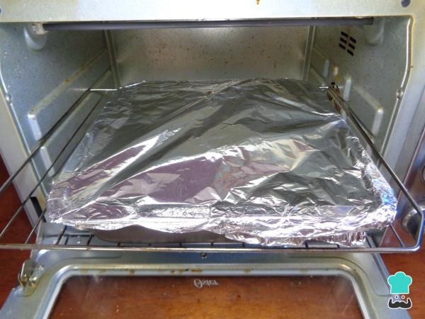 Recette de Côtes de Porc au Four avec Pommes de Terre et Oignons - Étape 4