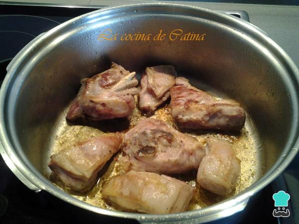 Recette d'agneau mijoté aux petits pois - Étape 1