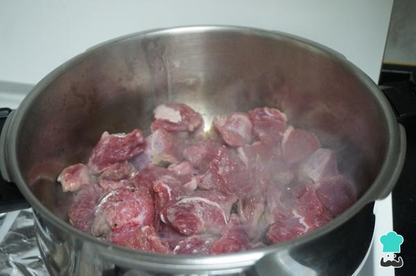 Recette de Porc maigre à la sauce tomate - Étape 2