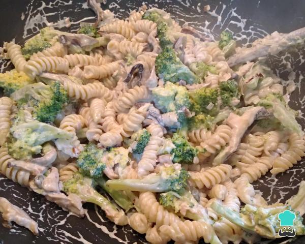 Recette de pâtes aux shiitake et crème - Étape 3