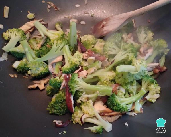 Recette de pâtes aux shiitake et crème - Étape 2