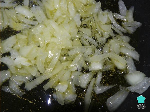 Recette de Côtelettes de Porc à la Sauce à l'Oignon - Étape 3