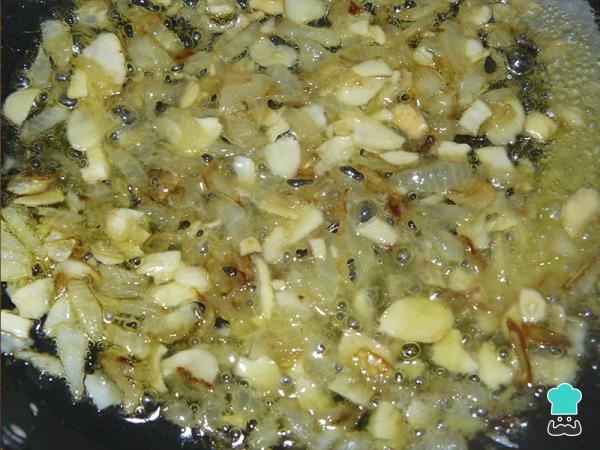 Recette de Côtelettes de Porc à la Sauce à l'Oignon - Étape 4