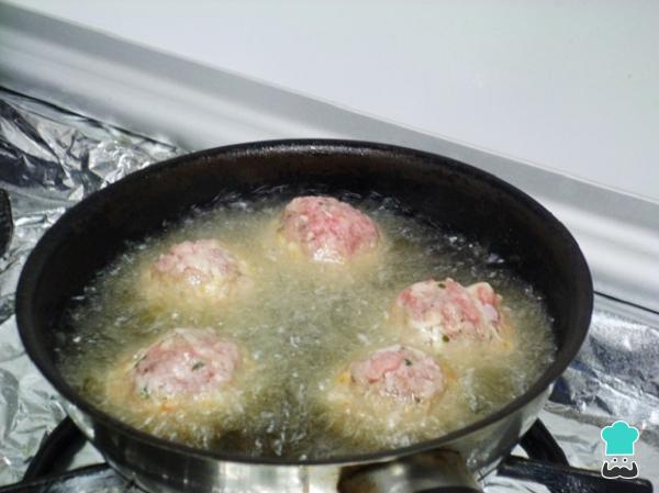 Recette de Boulettes de viande farcies à la mozzarella - Étape 4