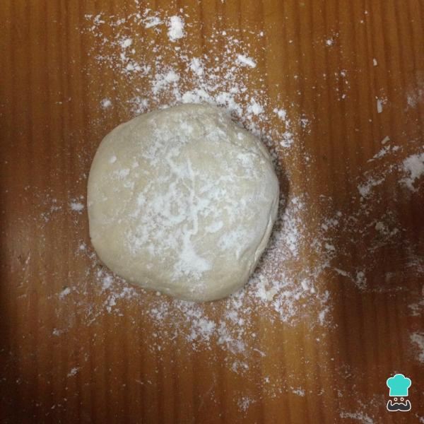 Recette de pizza au salami - Étape 1