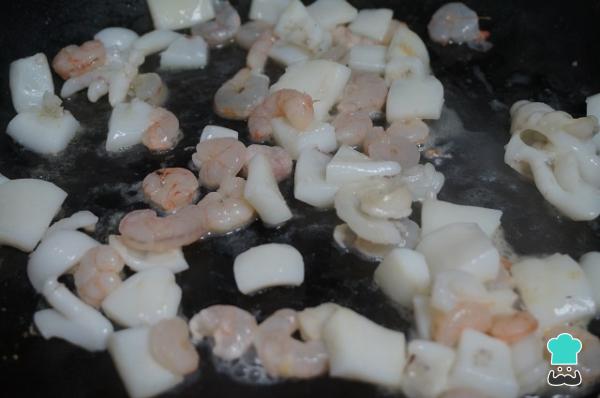 Recette Fideuá aux seiches et crevettes - Étape 3