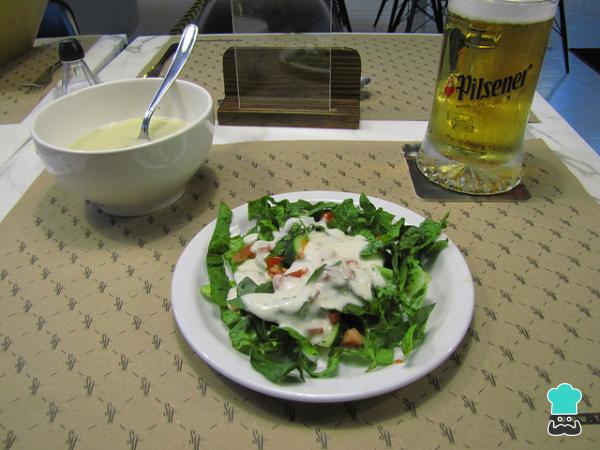 Recette d'ORELLANAS (champignons) ET SALADE DE FROMAGE