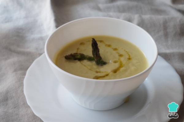Recette de crème d'asperges vertes
