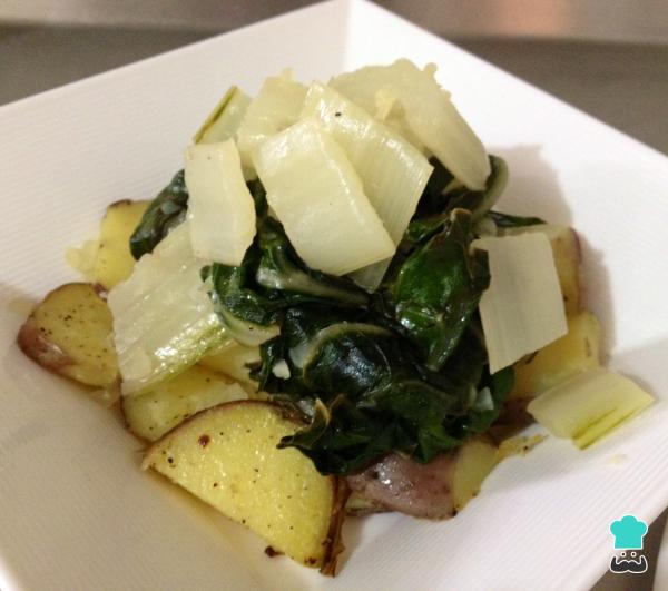 Recette de salade de blettes piquantes aux pommes de terre