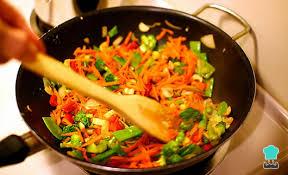 Recette de salade de légumes frits