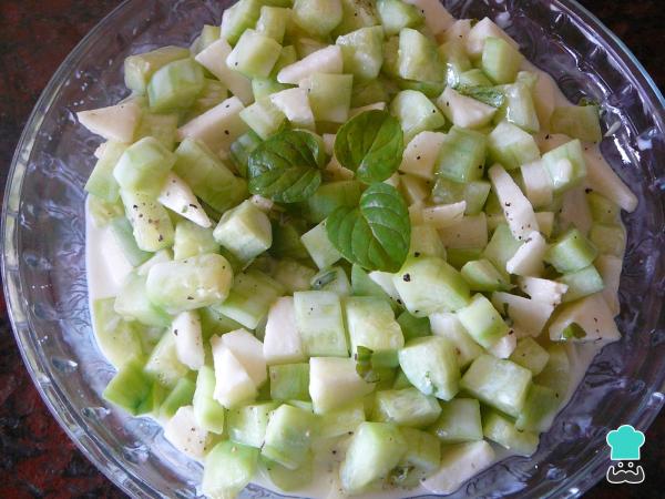 Recette de salade légère de concombre