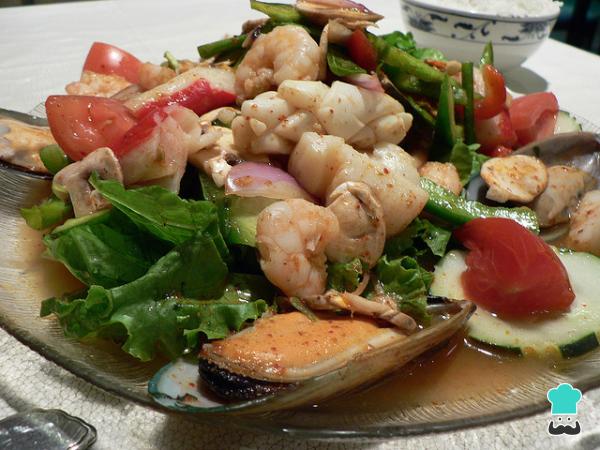 Recette de salade tiède de pétoncles et crevettes