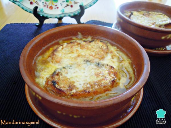 Recette de soupe à l'oignon au micro-ondes – Facile, rapide et économique !