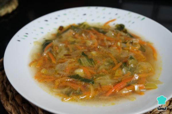 Recette de soupe aux légumes de grand-mère