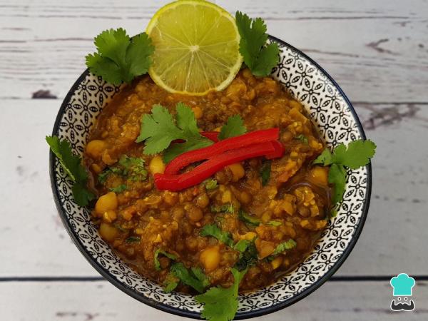 Recette de soupe végétarienne marocaine aux pois chiches (ou soupe Harira)