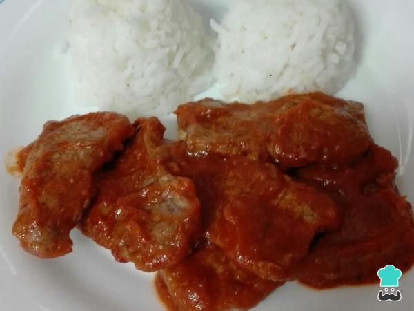 Recette de steaks de bœuf à la sauce tomate