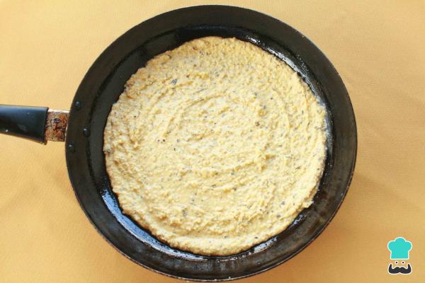 Recette de Pan Pizza avec de la farine de pois chiches - Étape 7