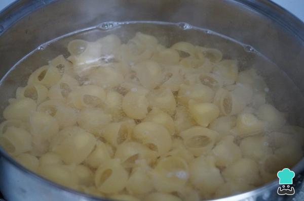 Recette de pâtes au four avec sauce bolognaise - Étape 2