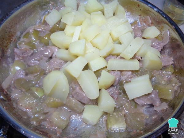 Recette de Bœuf aux Tomates et Pommes de Terre - Étape 7