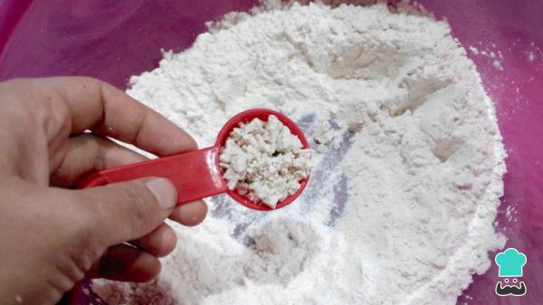 Recette de pizza sans gluten avec prémix - Étape 1