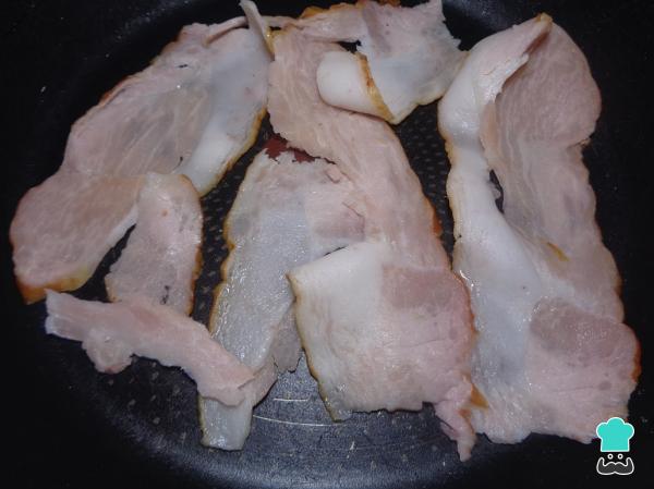 Recette de Médaillons de Bœuf à la Sauce Bacon et Champignons - Étape 5