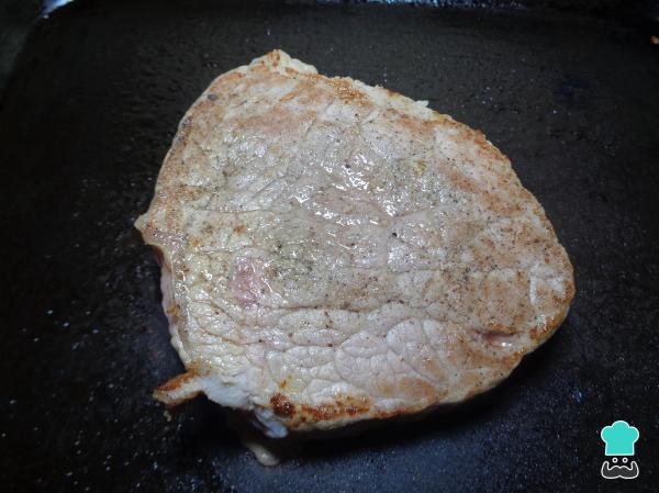 Recette de Médaillons de Bœuf à la Sauce Bacon et Champignons - Étape 3