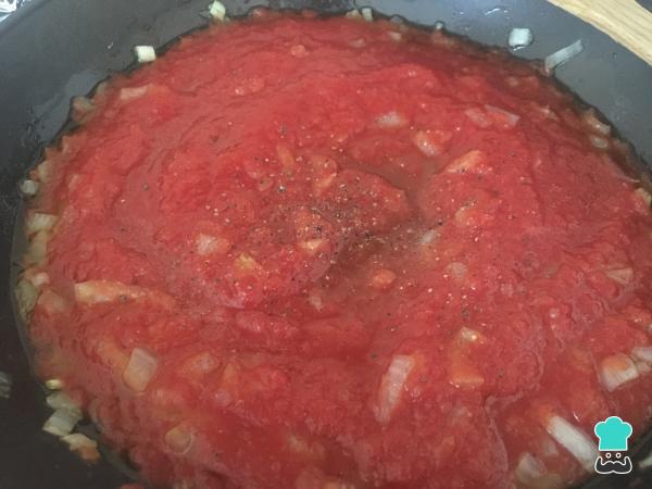 Recette de steaks russes à la tomate - Étape 2