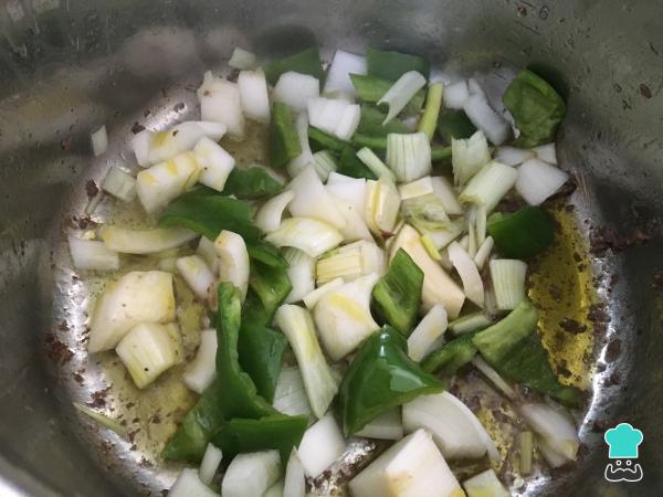 Recette de Ragoût de Bœuf aux Pommes de Terre et Petits Pois - Étape 3