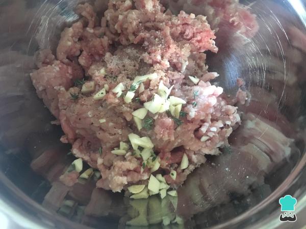 Recette de steaks russes au fromage - Étape 3