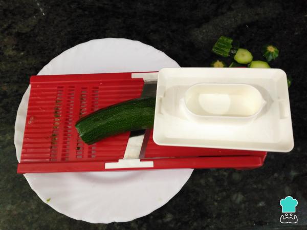 Recette de Lasagnes de courgettes et thon sans pâtes - Étape 1