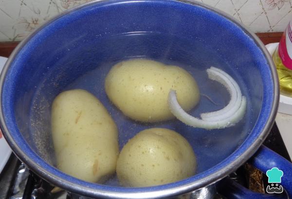 Recette Steak à la sauce rouge avec pommes de terre - Étape 2