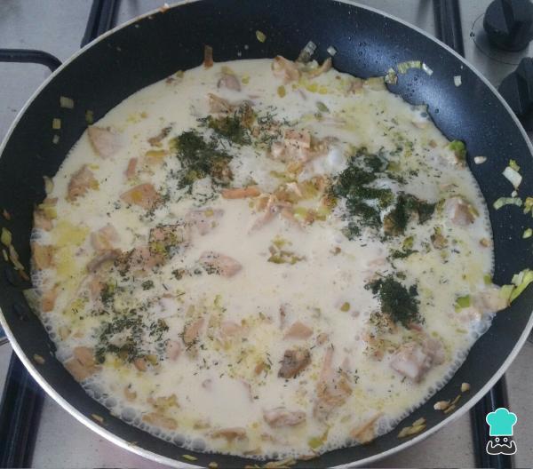 Recette de nouilles à la sauce au saumon - Étape 2