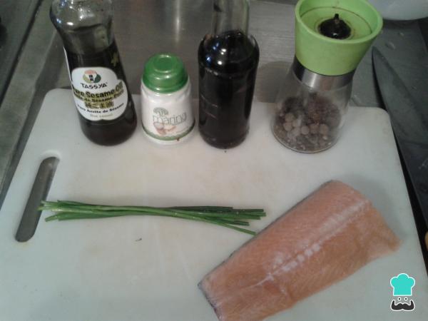 Recette de Saumon Mariné au Soja et Sésame - Étape 1