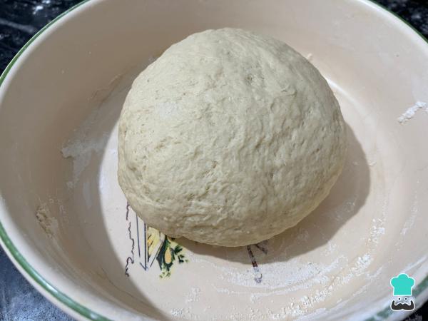 Recette de Pâte à Pizza Moelleuse à la Levure Sèche - Étape 2